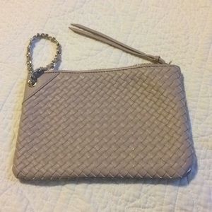 BR tan weave wristlet with gold accent
